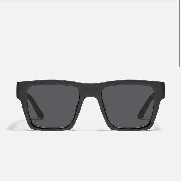 NWT QUAY FAST LANE SUNGLASSES