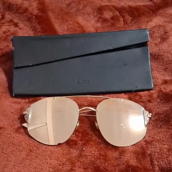 Dior Men's Sunglasses in Gold