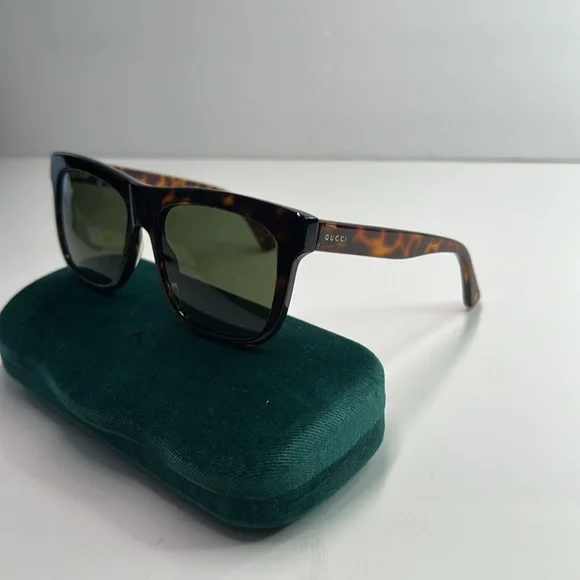 New Authentic Gucci GG0158SN 002 Tortoise Sunglasses with Olive Lenses