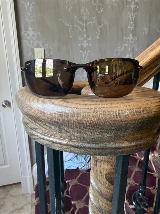 MAUI JIM BANYANS polarized men’s sunglasses very good condition. No scratches.