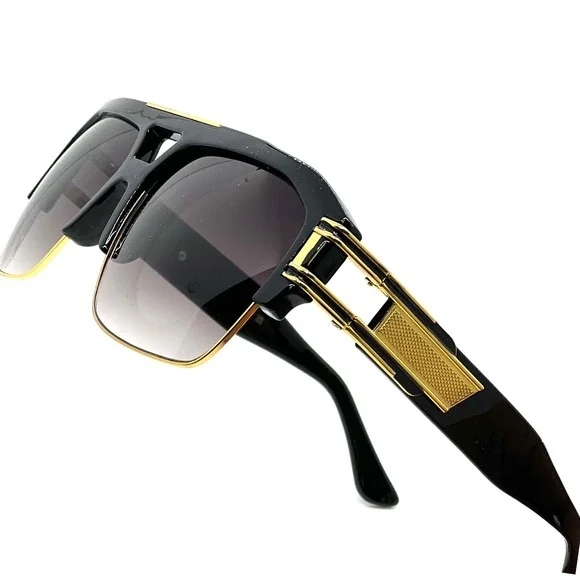 Sunglasses Gold Metal Frame Square Black Gradient Lens Fashion‎ Style Oversized