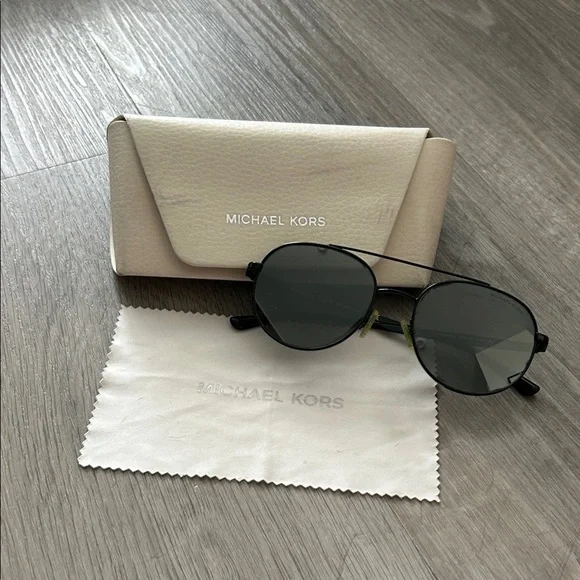 Michael Kors MK1021 (Lon) Sunglasses