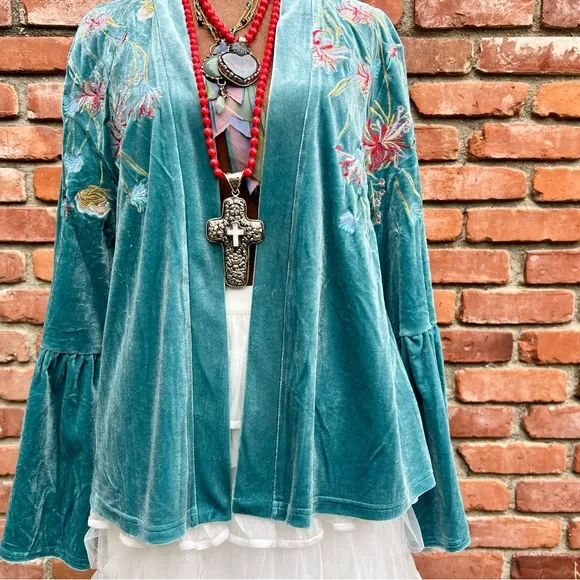 Embroidered Velvet Bell Sleeve Boho Kimono Cardigan