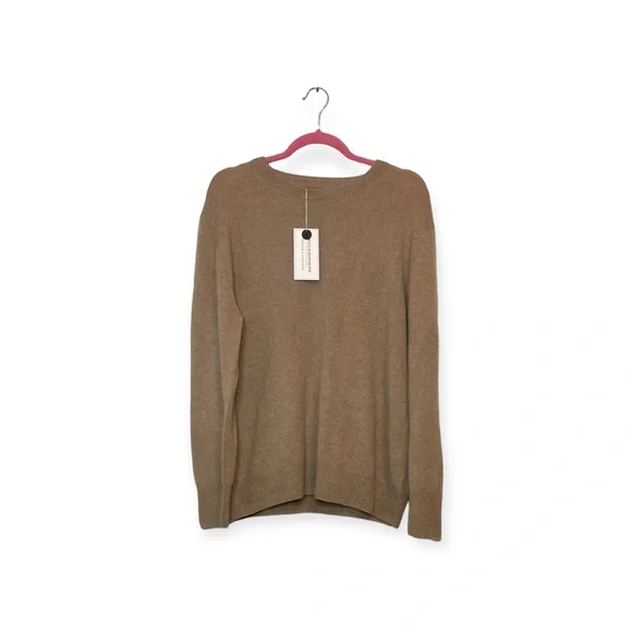 Women’s NWT‎ light brown, 100% cashmere Skull Cashmere crewneck sweater, size L