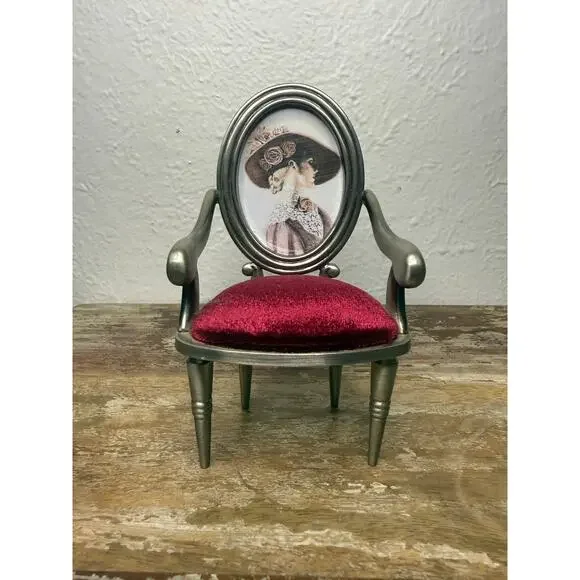 Antique Inspired Decorative Chair Photo‎ Frame Victorian Red Velvet Upholstered