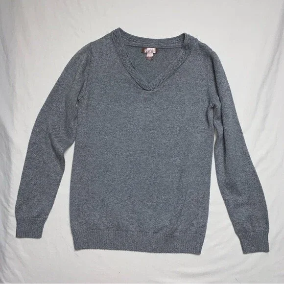 Cozy Gray Sweater Womens Small Knit Long Sleeve V Neck Casual Fall Winter Preppy