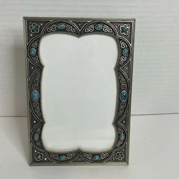 Picture Frame Heirloom by Decorel 4x6 Frame Silvertone w/Turquoise Like Beads