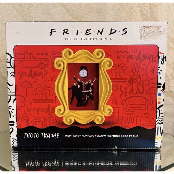 Friends TV Show Monica's Yellow Peephole Door Frame High Quality