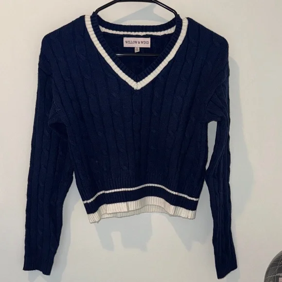 Willow & Wind Navy V-Neck Sweater