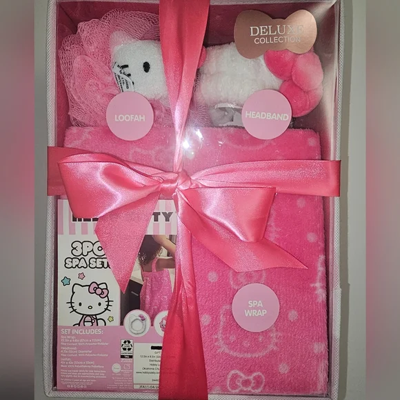 Hello Kitty Girls 3PC Spa Bath Set Spa Headband, Spa Wrap, And Mesh Sponge NIB