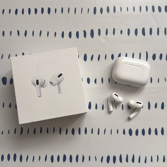 Apple AirPods Pro with Wireless Charging Case