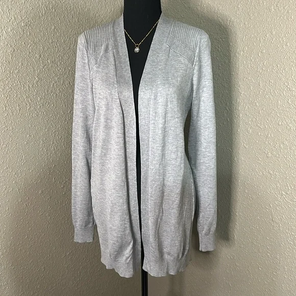 NWOT Love Ellie Cardigan w/ Ribbed Detail‎ - Gray