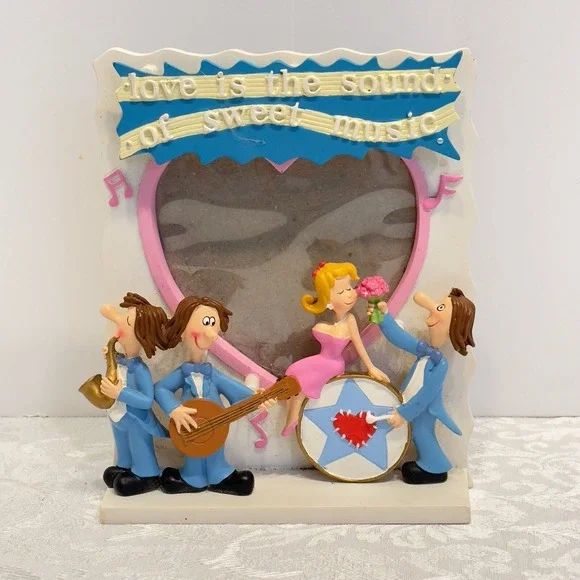 Lareaux Heart Picture Frame 