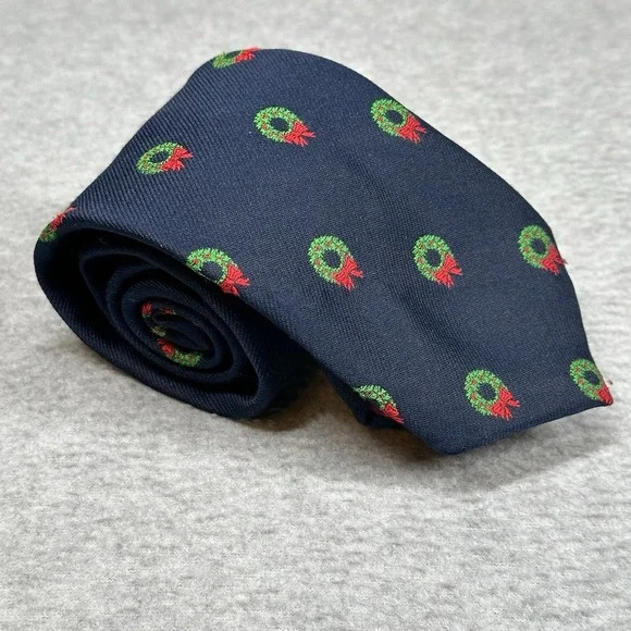 Vintage Cape Cod Neckwear Holiday Wreath Navy Christmas Novelty Necktie NOTE