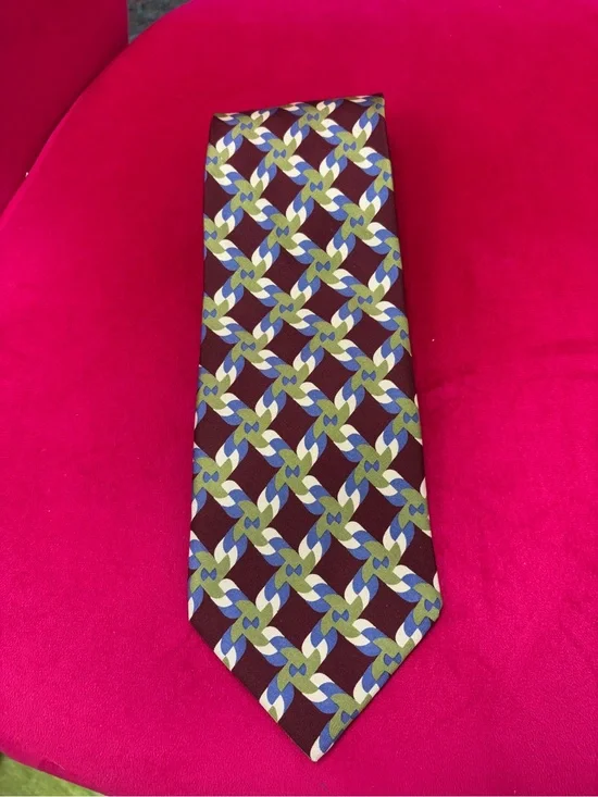 Barneys new york vintage Maroon Geometric Silk Tie 100% silk never worn