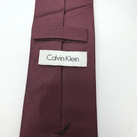 Calvin Klein Tie Mens OS Burgundy‎ Textured Silk Minimalist Corporate
