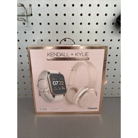 Kendall & Kylie Smart Watch & Wireless Headphones Pink iTouch Wearables Open Box