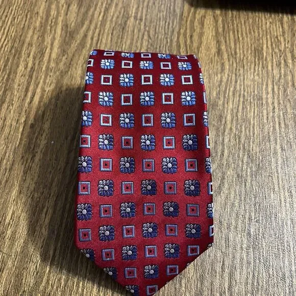 Rochester Mens Necktie 100% Silk Red Blue Geometric Design Hand Made Preppy‎