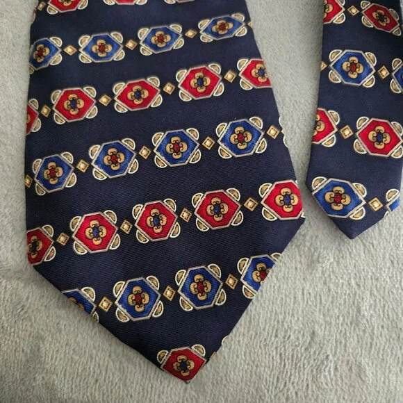 Christian Dior 100% Silk Vintage Luxury Blue Patterned Tie