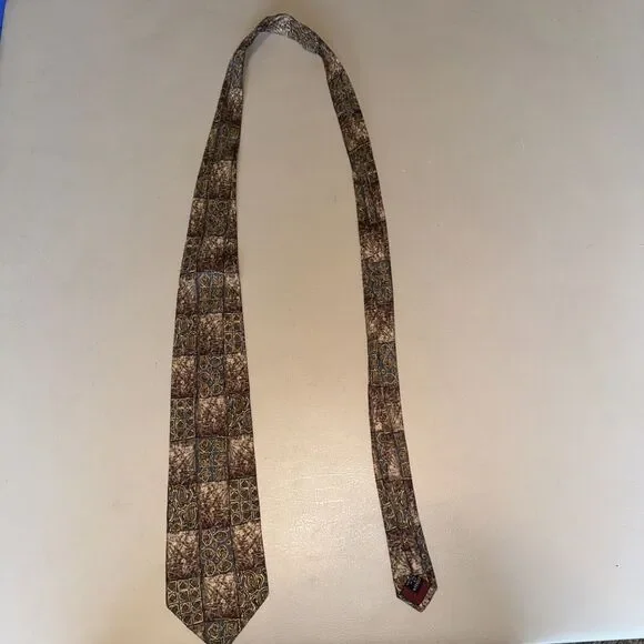 Hart Schaffner & Marx Men’s Tie Brown Paisley