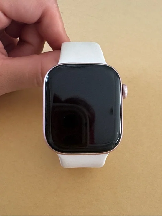 Apple Watch Series 10 42mm, Aluminum, Rose Gold with White Silicone Band