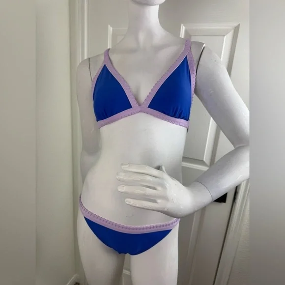 Xhilaration Junior Blue Stitched Trim Triangle Cheeky 2 Piece Swimsuit Medium.