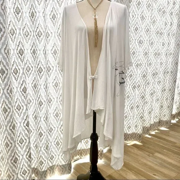 VINTAGE Gauzy White Coverup Kimono Lounge Robe