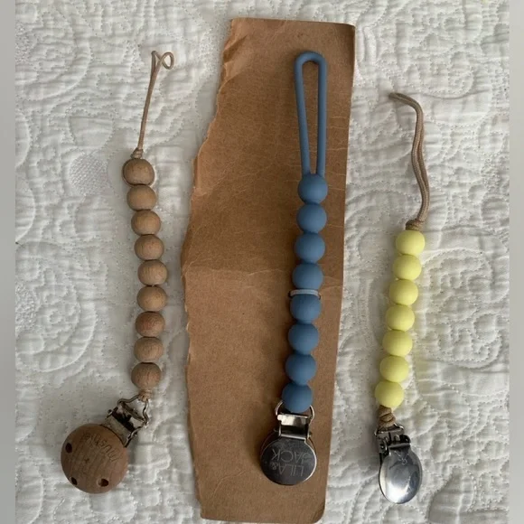 Baby pacifier‎ clips set of 3 bundle