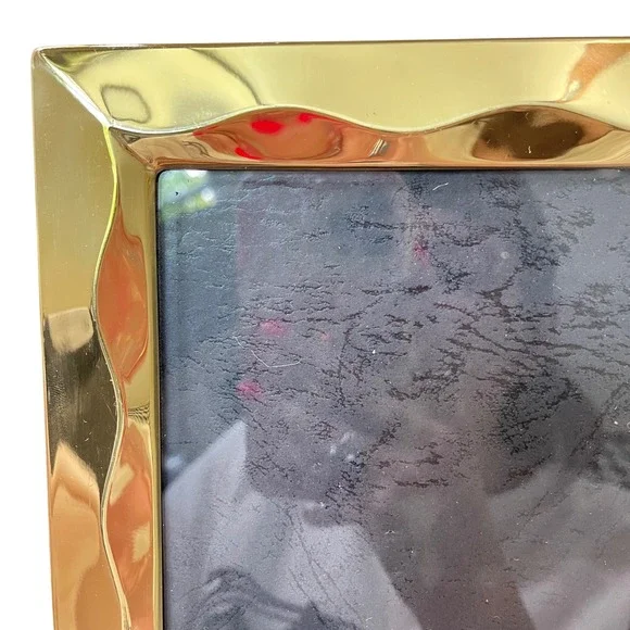 Vtg gold art nouveau regency 5x7 Picture Frame Ornate wave Geomeric gold brass