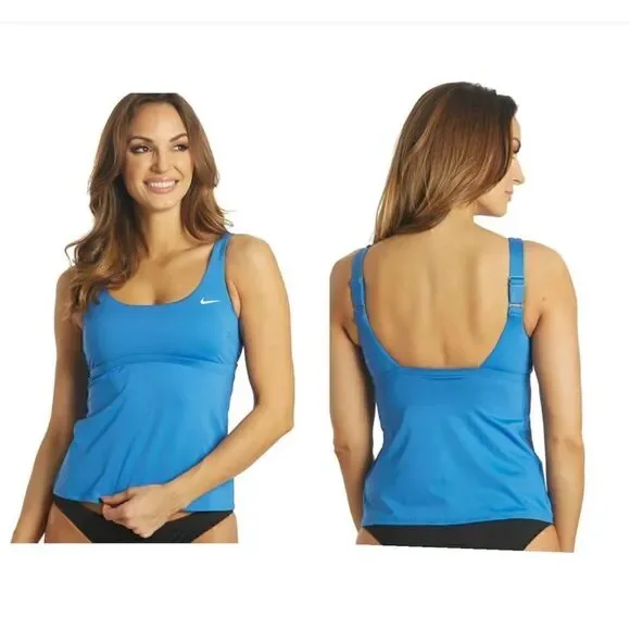 Nike Women's Essential Scoop Neck Tankini Top