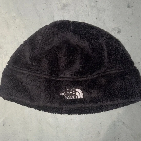 The North Face Black Cozy Fleece Hat
