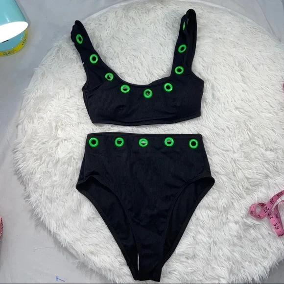 ✨ No Boundaries High Waisted Bikini Set – Edgy & Trendy! ✨