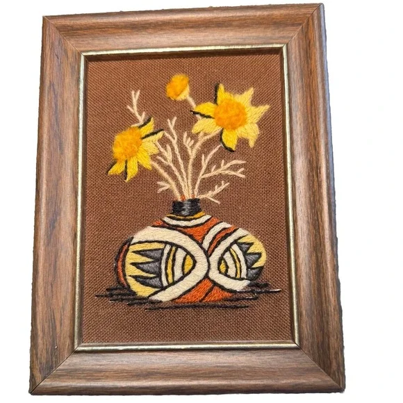 Vintage Floral Indian Vase Needlepoint Embroidery 8