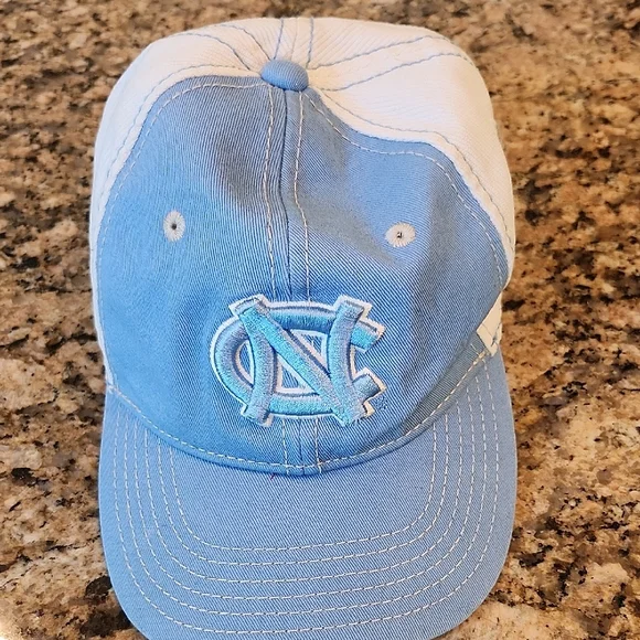 Tar‎ Heels New Era Light Blue and White Kids Hat