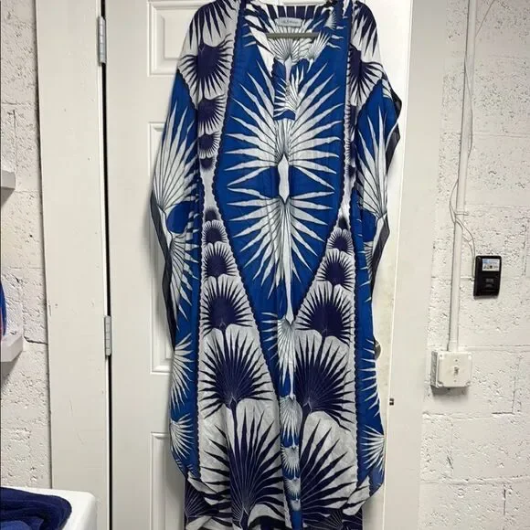LOTTY B MUSTIQUE - Blue and White Palm Leaf Kaftan - Brand New - One Size