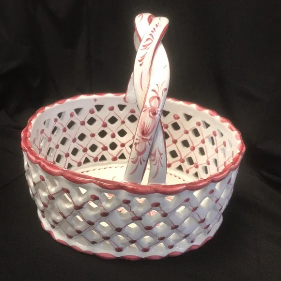 Handpainted Lattice Basket‎ Made in Portugal