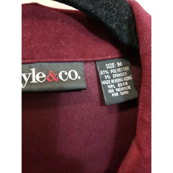 VINTAGE STYLE & Co Women's Button up Shirt size M  burgandy polyester spandex