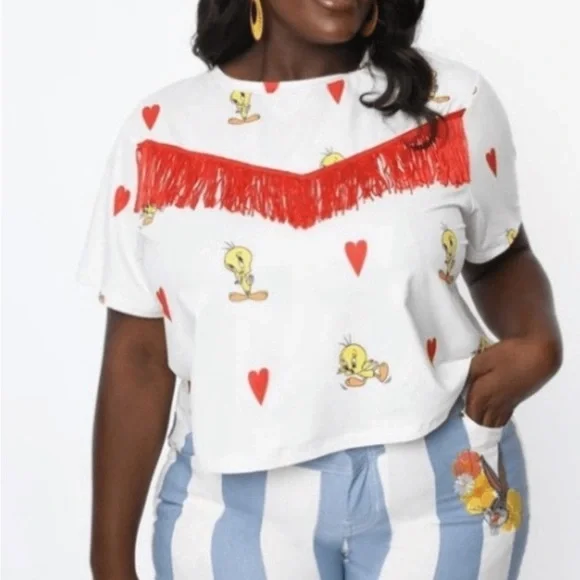 NWT Tweety Bird Fringe Crop Top T-Shirt