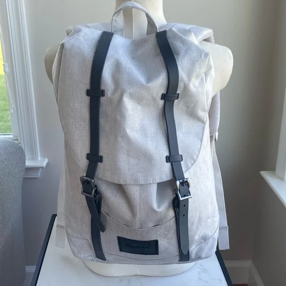 Herschel Supply Company light heather gray Retreat laptop backpack