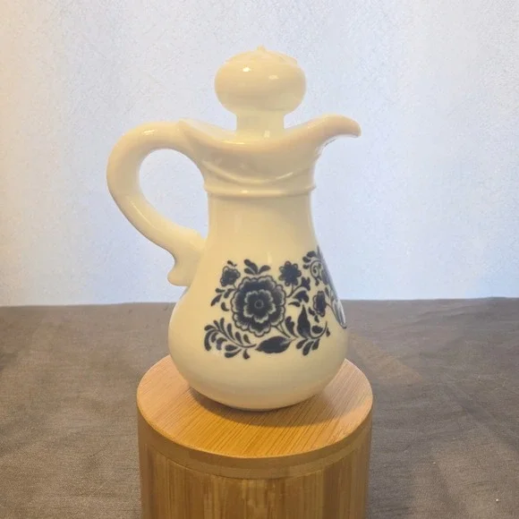 Vtg AVON Skin So Soft Bath Oil White Porcelain Pitcher‎ Blue Floral Cottagecore