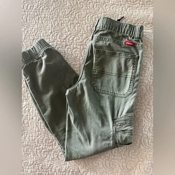 Wrangler Green Cargo Pants‎