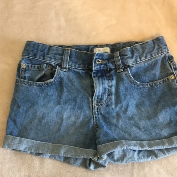 Children’s Place size 10 shorts very cute‎ like new