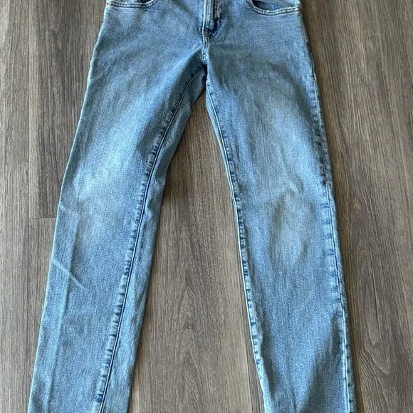 GAP Kids Medium Wash Jeans – Size 16 Slim, Excellent Used Condition