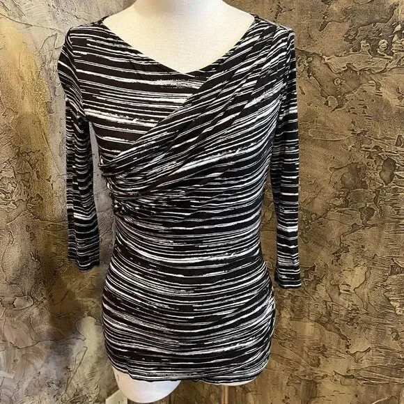 St. John Stretchy Crisscross Knit Pullover 3/4 Sleeve Tunic Petite
