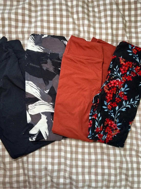 LuLaRoe Kid’s Mixed Color Leggings Pack of 4 - Black, Rust, Floral & Abstract
