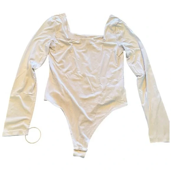 House of Harlow 1960 light cream long sleeve square neck bodysuit