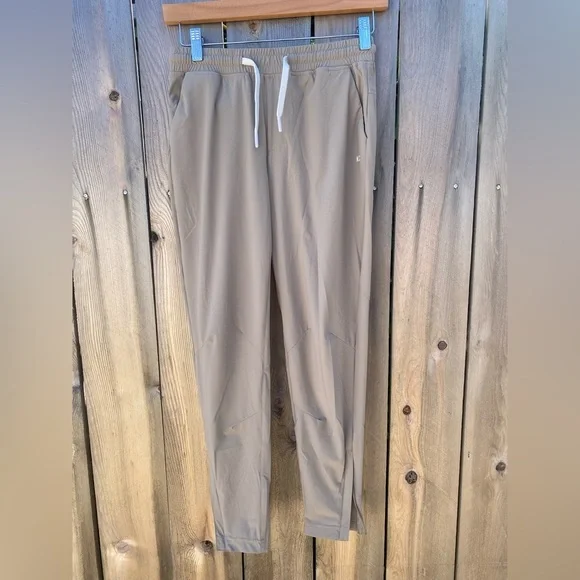Kenneth Cole Tan joggers