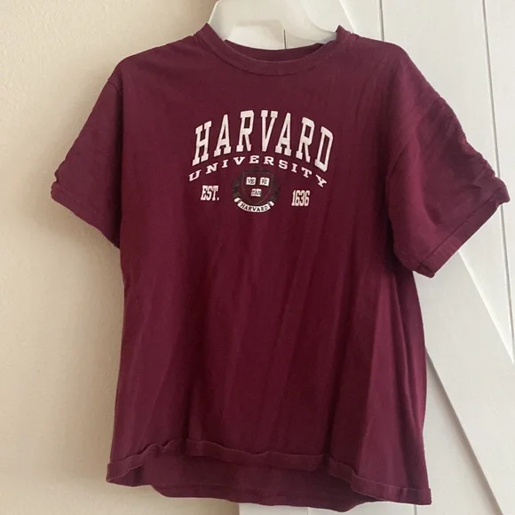 Harvard University Maroon T-Shirt 100% Cotton Women’s Size Medium M Vintage