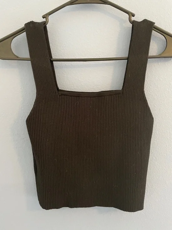 Square-Neck Ribbed Tank Top in black - Women