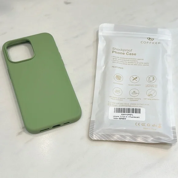 Coffker NWT IPhone 15 pro Shockproof Phone Case